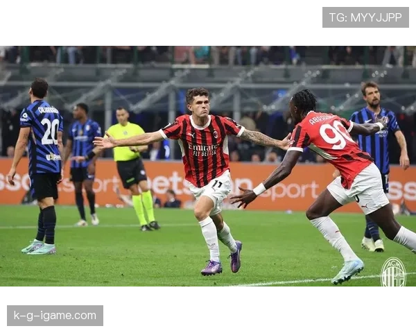 AC米兰与国际米兰状态回暖,新赛季双雄对决备受期待 AC米兰与国际米兰状态回暖,新赛季双雄对决备受期待