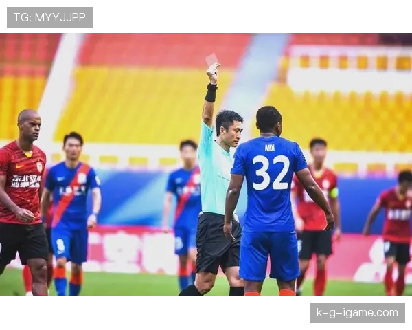 申花内讧引爆争冠危机！战术溃败谁之过？豪门身份能否守住？