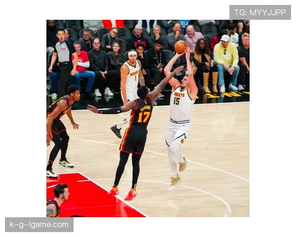 安芬尼·哈达威利用挡拆创造错位显著提升投篮效率