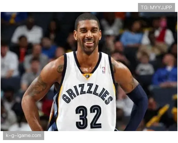 OJ·梅奥无球跑动提升球队进攻节奏明显拉开对手防线